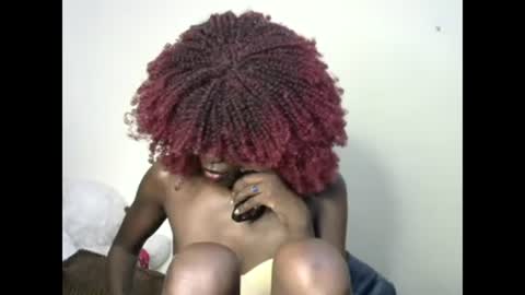 Snapshot of petite_lavi2 chatting on 12-27-24, 05:26 petite_lavi2 online show from 12-27-24, 05:26