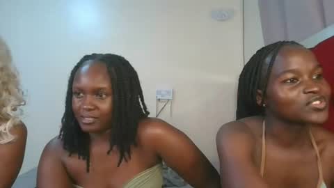 Luxe online show from 06-22-26, 11:18