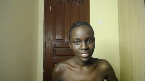 Snapshot of petite_melany chatting on 07-08-26, 11:48 Melany online show from 07-08-26, 11:48