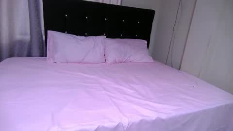 Snapshot of petite_paola chatting on 01-03-25, 06:46 petite paola online show from 01-03-25, 06:46