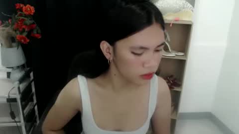 Snapshot of petite_pauline chatting on 02-08-26, 06:55 petite_pauline online show from 02-08-26, 06:55