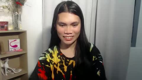 Snapshot of petite_pauline chatting on 02-15-26, 11:52 petite_pauline online show from 02-15-26, 11:52