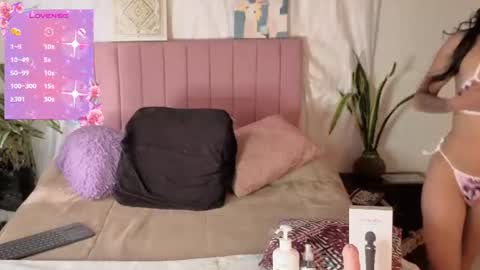 petite_pepper18 online show from 06-17-26, 07:59