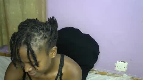 petite_star2 online show from 11-03-25, 09:48