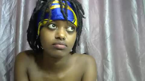 petite_star2 online show from 01-09-26, 09:34