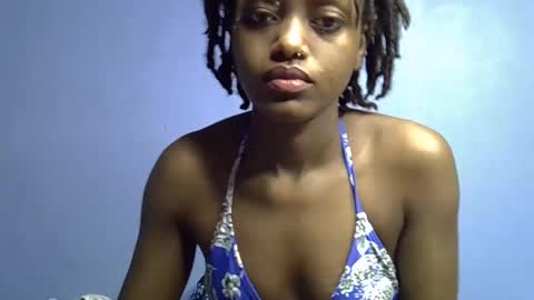 petite_star2 online show from 02-23-26, 04:32