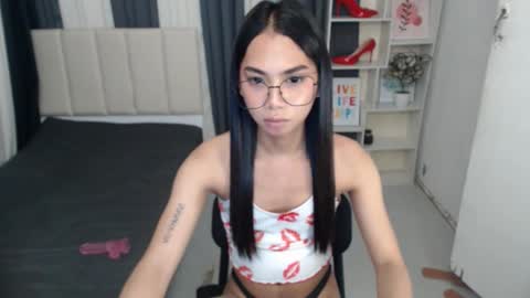 Yukie online show from 10-18-25, 06:58