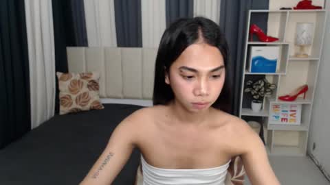 Yukie online show from 11-26-25, 06:36