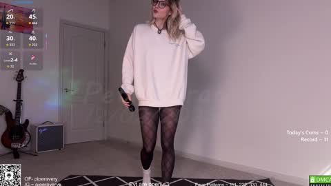 PiperAvery online show from 12-02-25, 06:36