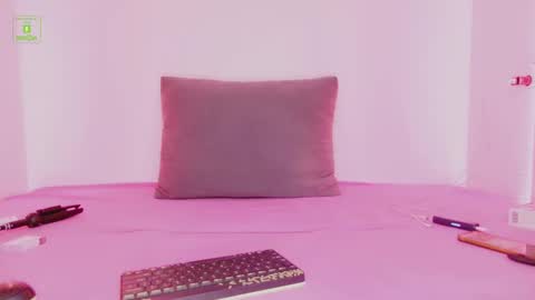 Charlize XL online show from 02-24-25, 01:35