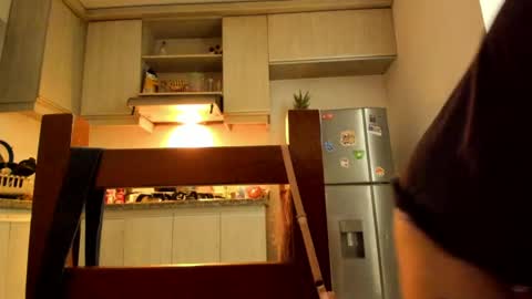Snapshot of petitee_lunna chatting on 05-03-26, 02:28 Lunna online show from 05-03-26, 02:28