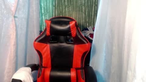 Snapshot of petitehugecockxnxxx chatting on 02-10-25, 07:28 Call me jake online show from 02-10-25, 07:28