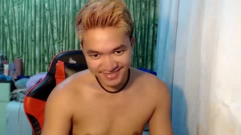 Snapshot of petitehugecockxnxxx chatting on 03-06-25, 02:51 Call me jake online show from 03-06-25, 02:51