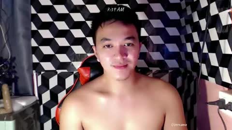 Snapshot of petitehugecockxnxxx chatting on 11-19-25, 11:38 Call me jake online show from 11-19-25, 11:38