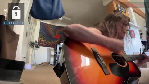 Snapshot of petitejewel chatting on 03-12-25, 06:44 Jules online show from 03-12-25, 06:44