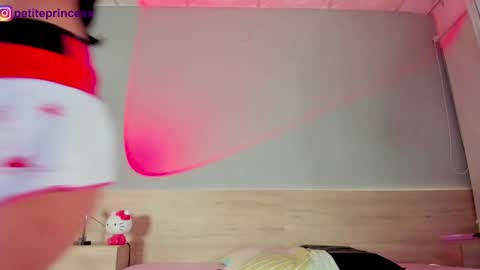 Petiteprinces online show from 12-28-24, 02:43