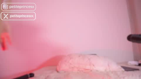 Petiteprinces online show from 10-13-25, 10:04