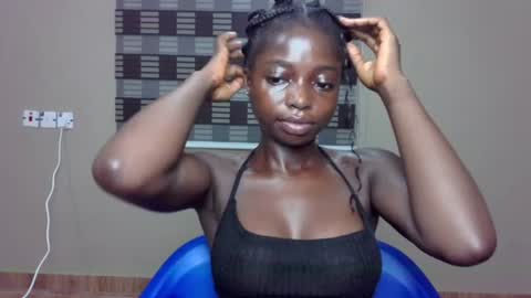 petitexxebony online show from 06-25-26, 07:29