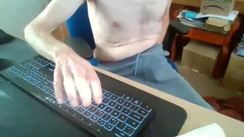 petitwilly online show from 11-26-25, 09:21