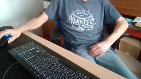 petitwilly online show from 12-15-25, 09:35