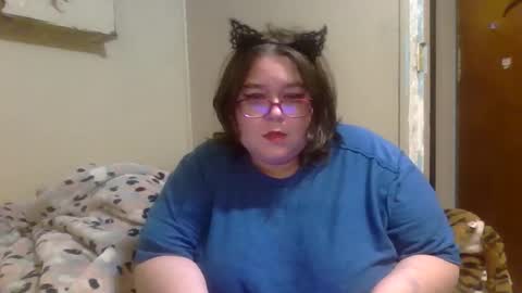 The Aspie Kitty twitterthishunonfire online show from 10-19-25, 03:40