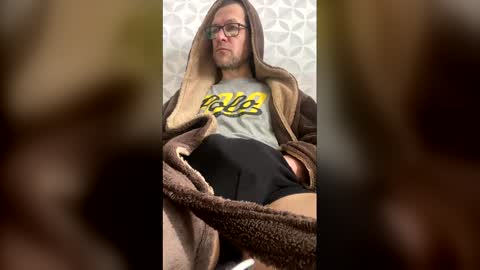 petrovichxxx81 online show from 04-10-26, 09:36