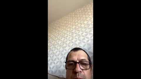 Snapshot of petrovichxxx81 chatting on 05-11-26, 02:45 petrovichxxx81 online show from 05-11-26, 02:45