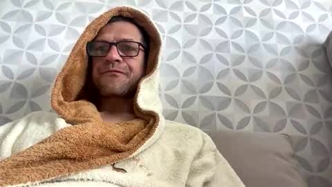 Snapshot of petrovichxxx81 chatting on 05-22-26, 06:53 petrovichxxx81 online show from 05-22-26, 06:53