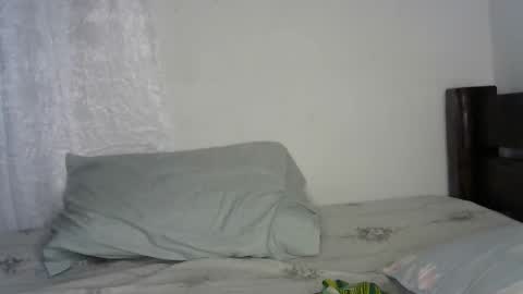 pettite_cora1 online show from 11-09-25, 04:38