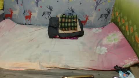 pettygirl69 online show from 12-20-25, 12:23