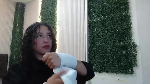 Moon  online show from 11-03-25, 02:18