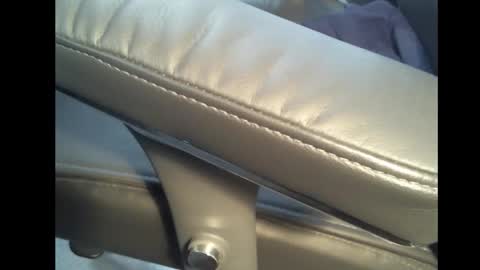 Snapshot of pg19531107 chatting on 11-30-25, 02:32 Paul online show from 11-30-25, 02:32