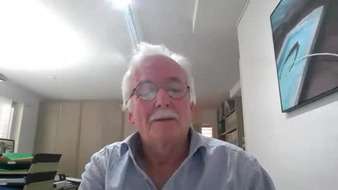 Snapshot of pgroove542707 chatting on 10-31-25, 01:01 pgroove542707 online show from 10-31-25, 01:01