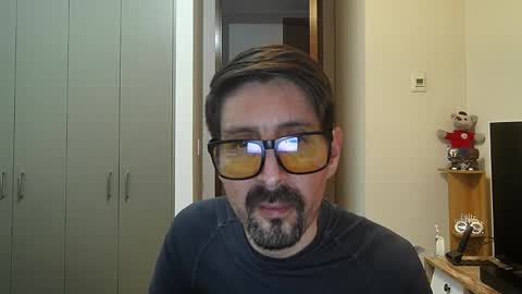 Snapshot of phanch0 chatting on 09-10-25, 02:44 PANCHO online show from 09-10-25, 02:44