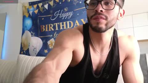 phantom_bigger1 online show from 12-01-25, 01:49