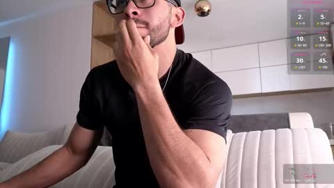 phantom_bigger1 online show from 01-14-26, 04:01