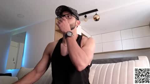 phantom_bigger1 online show from 02-04-26, 04:24