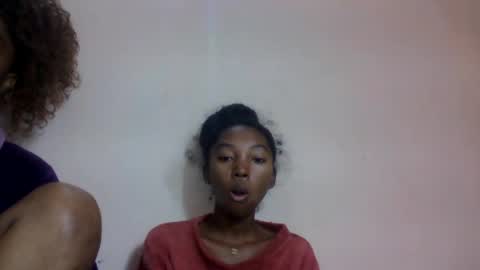 Snapshot of phaosiiia chatting on 06-22-26, 04:09 phaosiiia online show from 06-22-26, 04:09