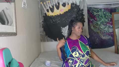 Snapshot of phatjuicypeach chatting on 09-10-25, 03:17 Destiny Adams online show from 09-10-25, 03:17