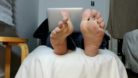 TheSkyeWoods online show from 12-13-24, 01:04