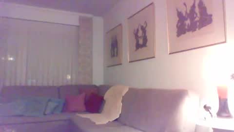 Snapshot of phil279 chatting on 10-24-25, 03:58 Phil online show from 10-24-25, 03:58