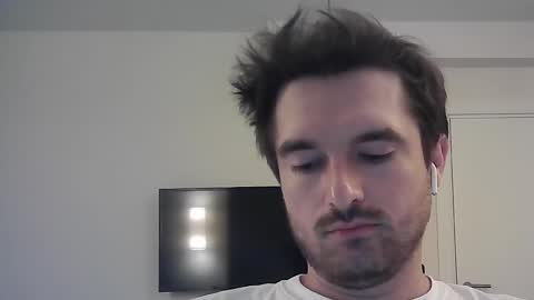 Snapshot of philborison chatting on 09-17-25, 05:53 PhilipBorison online show from 09-17-25, 05:53