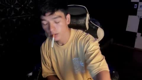 AJ online show from 11-05-25, 09:42