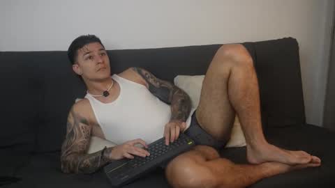 Snapshot of philip_dalton chatting on 01-11-26, 03:39 Philip Dalton online show from 01-11-26, 03:39