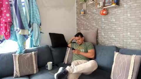 Snapshot of philipe_inzagui chatting on 02-23-26, 07:11 Philipe online show from 02-23-26, 07:11