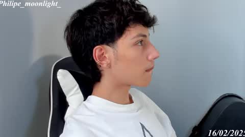 Phil.   INDEPENDENT MODEL online show from 02-16-25, 08:33