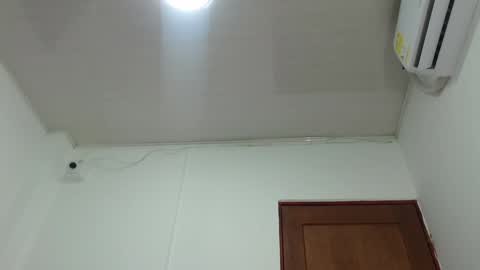 Snapshot of philippinesasian06 chatting on 12-15-24, 05:53 philippinesasian06 online show from 12-15-24, 05:53