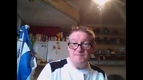 Snapshot of phillboys chatting on 05-06-26, 09:14 phillboys online show from 05-06-26, 09:14