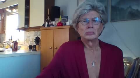 Snapshot of phillipa1023 chatting on 12-22-24, 02:06 phillipa online show from 12-22-24, 02:06