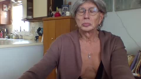 Snapshot of phillipa1023 chatting on 01-30-25, 06:21 phillipa online show from 01-30-25, 06:21